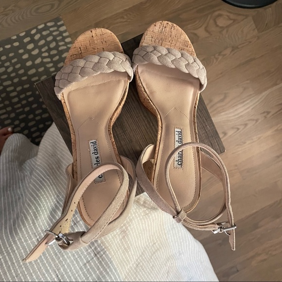 Charles David Jockey Heeled Sandals - Picture 3 of 4